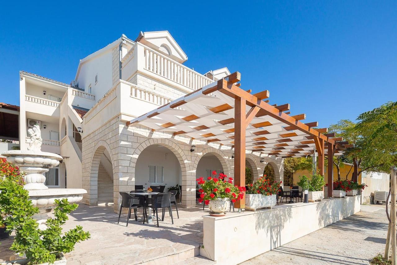 Apartmani Kastelancic Подстрана Экстерьер фото