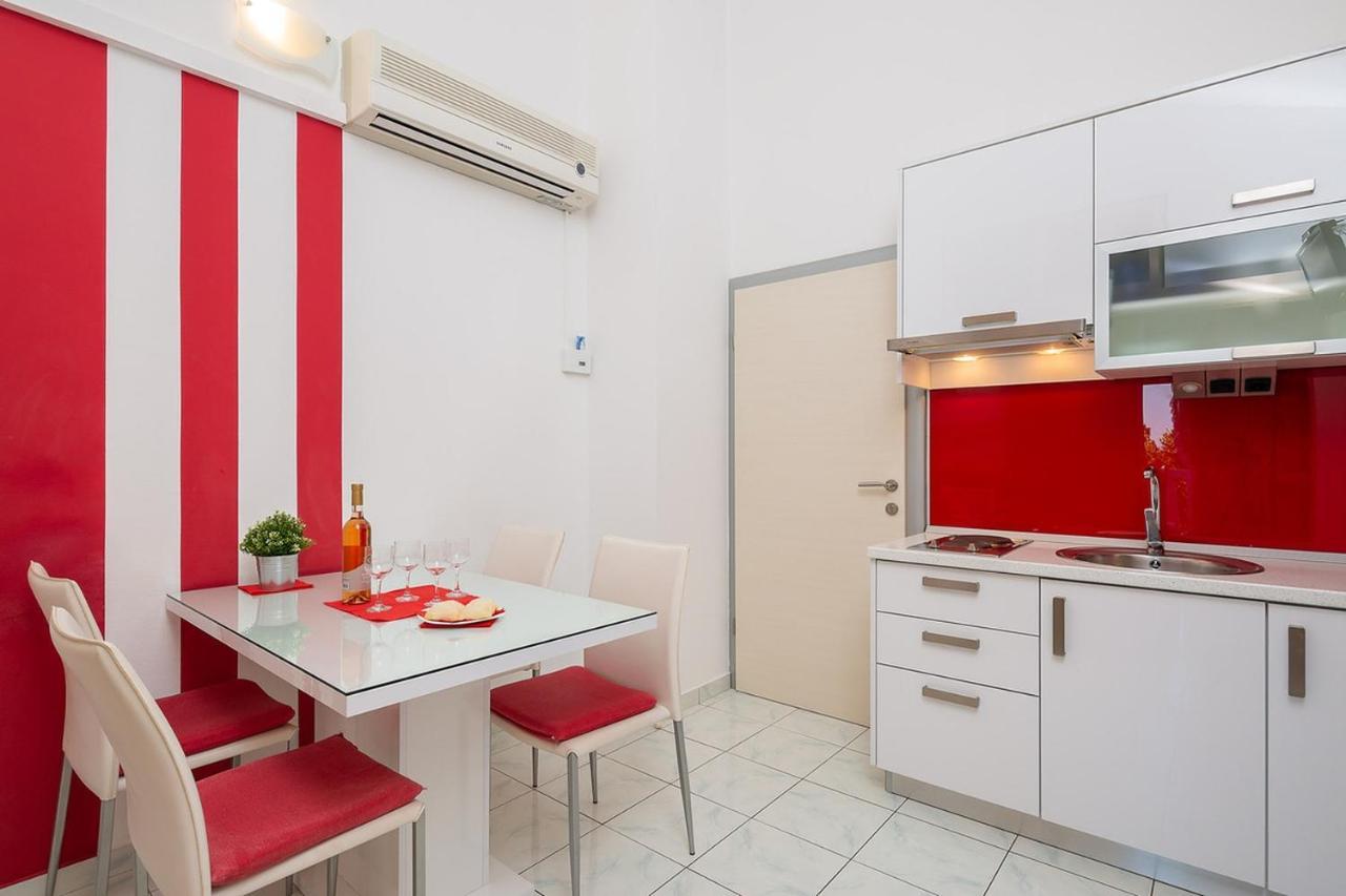 Apartmani Kastelancic Подстрана Экстерьер фото
