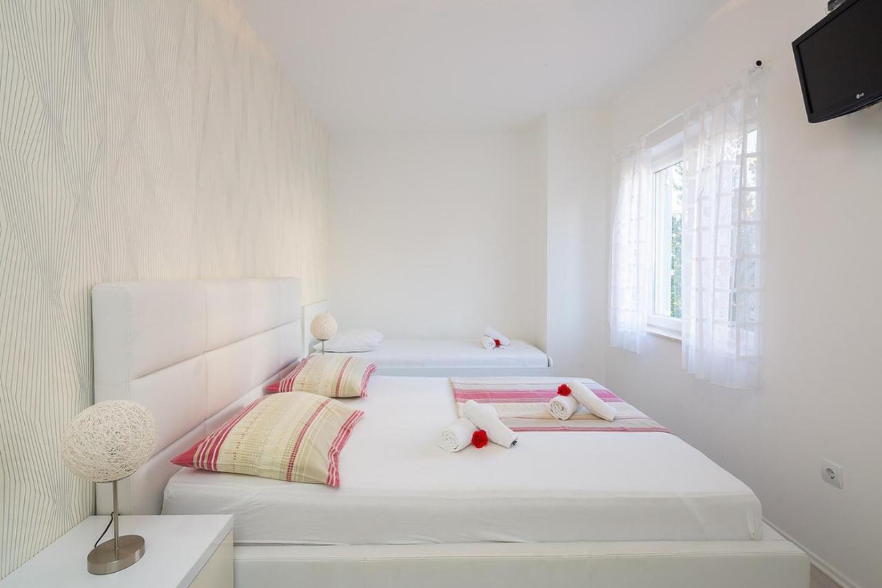 Apartmani Kastelancic Подстрана Экстерьер фото