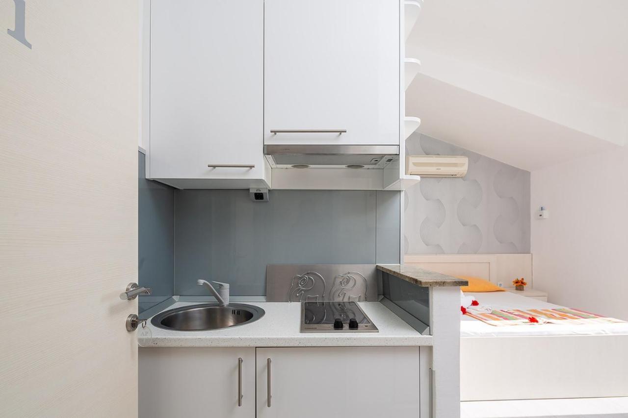Apartmani Kastelancic Подстрана Экстерьер фото