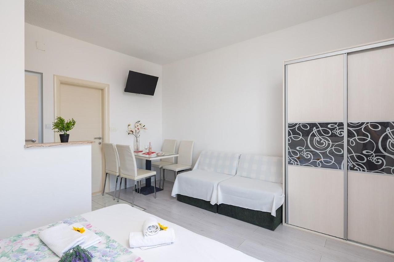 Apartmani Kastelancic Подстрана Экстерьер фото