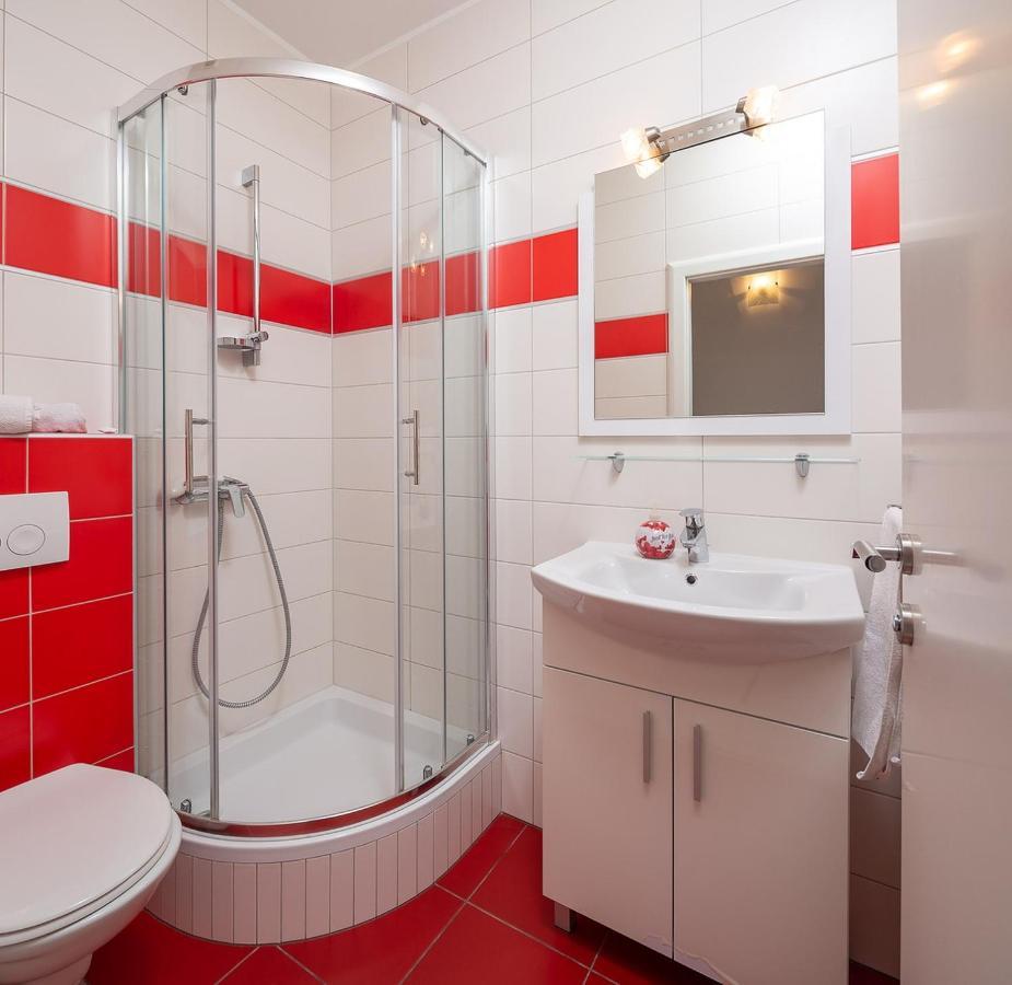Apartmani Kastelancic Подстрана Экстерьер фото