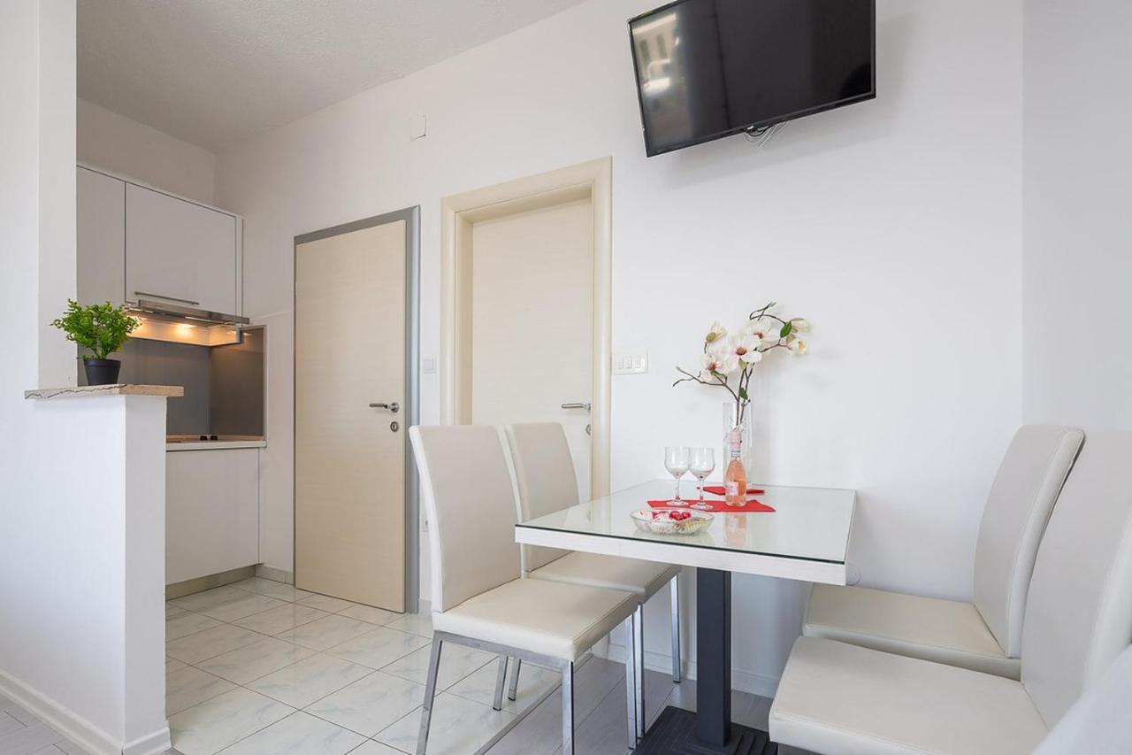 Apartmani Kastelancic Подстрана Экстерьер фото