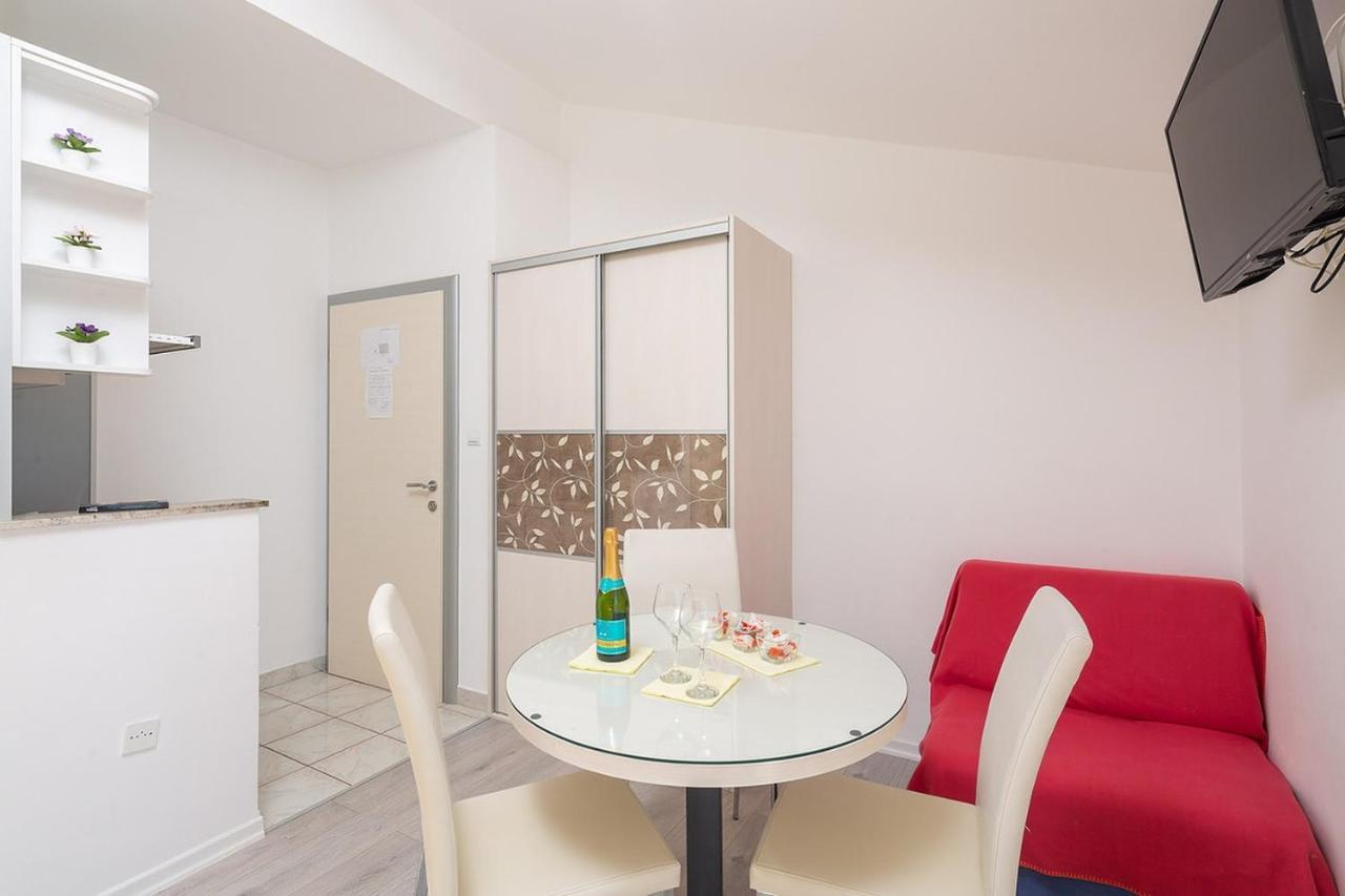 Apartmani Kastelancic Подстрана Экстерьер фото