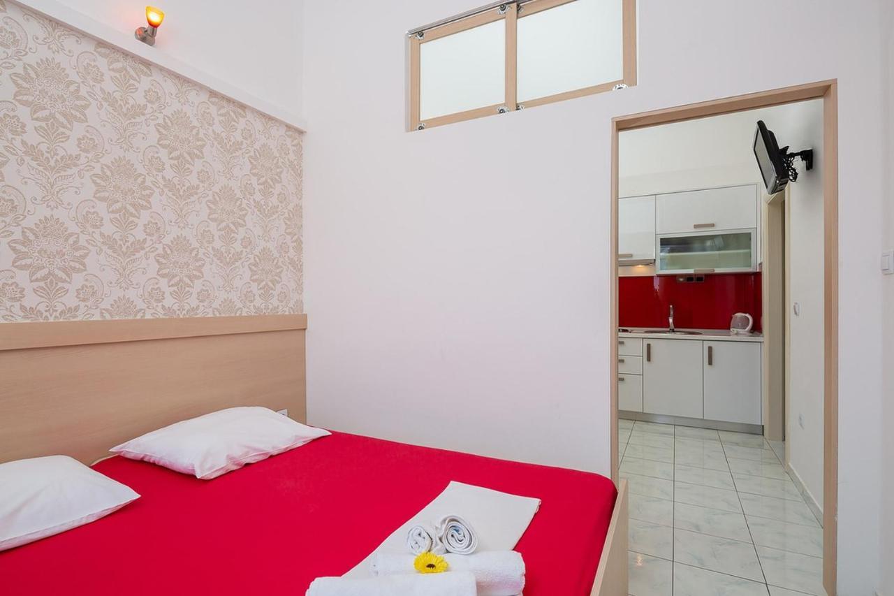 Apartmani Kastelancic Подстрана Экстерьер фото