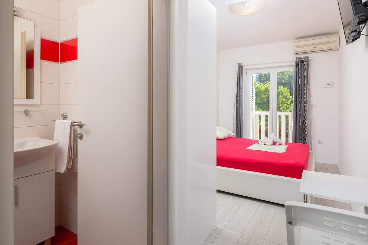 Apartmani Kastelancic Подстрана Экстерьер фото